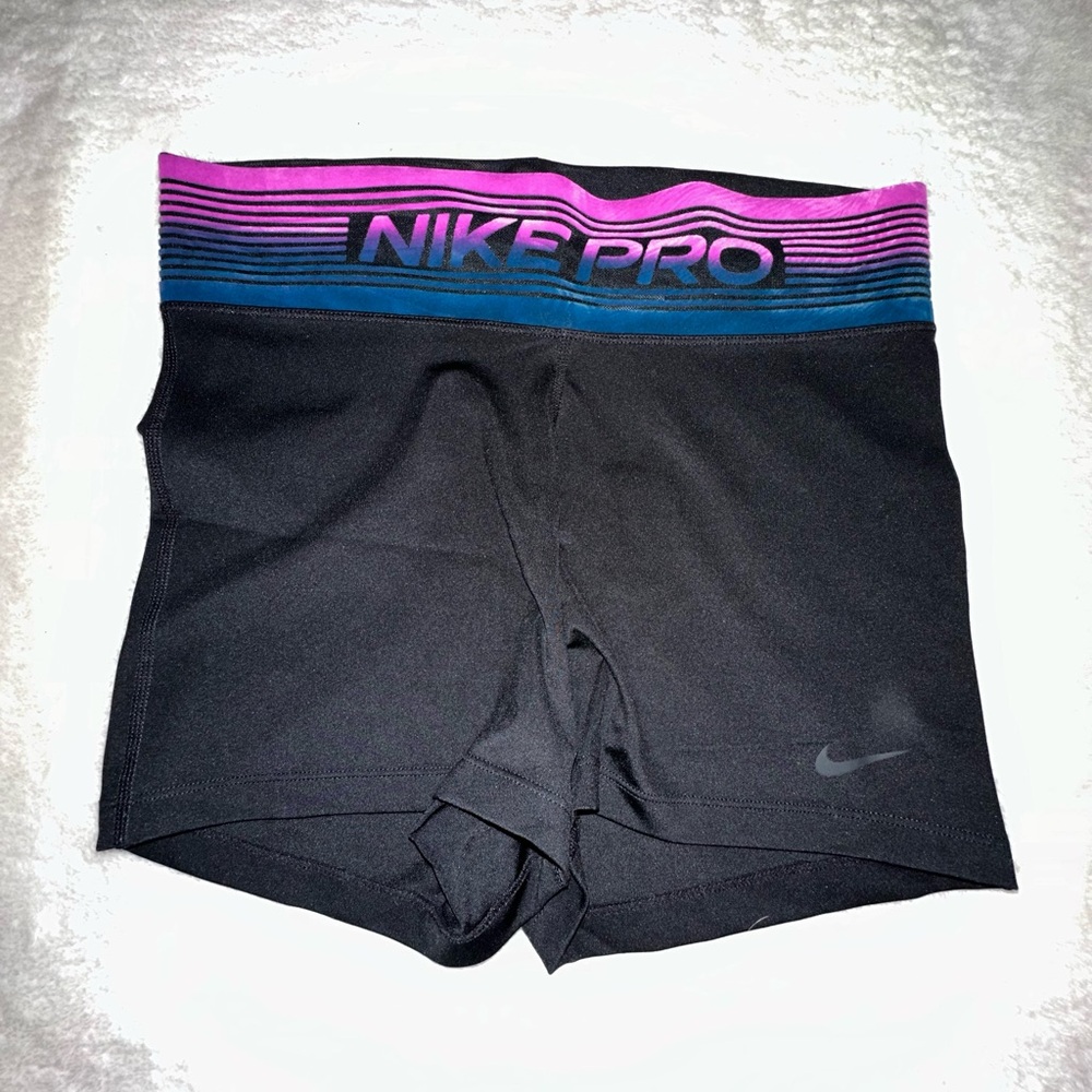Shorts Nike W NP 3INCH SHORT  Blue Pink‎ NWOT Size Large